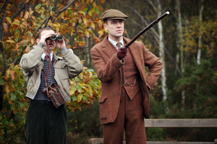 BBC-Ghost-Stories-Volume-5-View-from-a-Hill-Number-13-33058_5